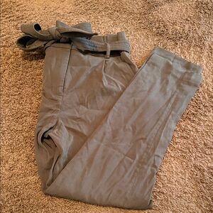 RW&CO. Women's Gray Chinos with Belt